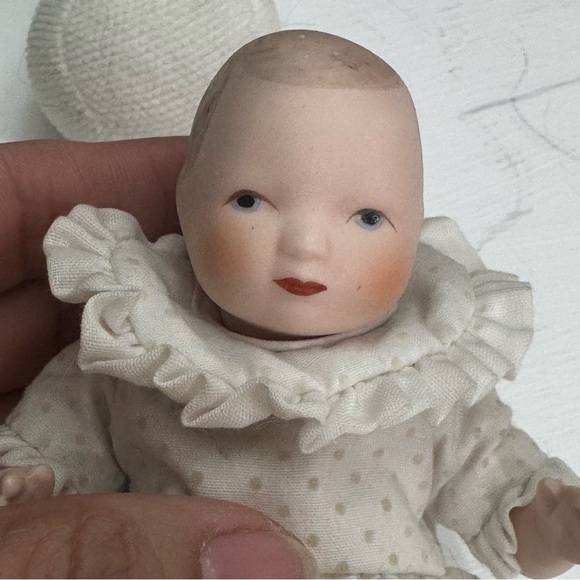 Vintage Jointed Bisque Baby Doll with Handmade Bonnet and Clothes Made in Taiwan - Picture 2 of 14